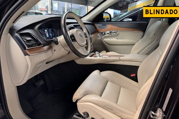 VOLVO XC90 2.0 T8 HYBRID INSCRIPTION AWD GEARTRONIC 2017/2018